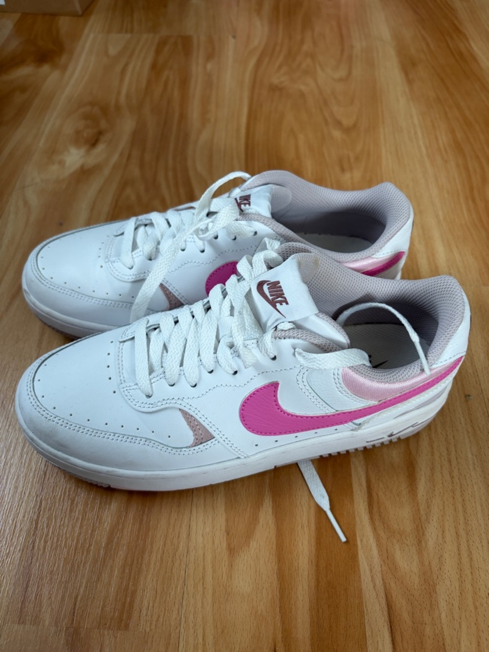 Nike Gamma Force Sneaker